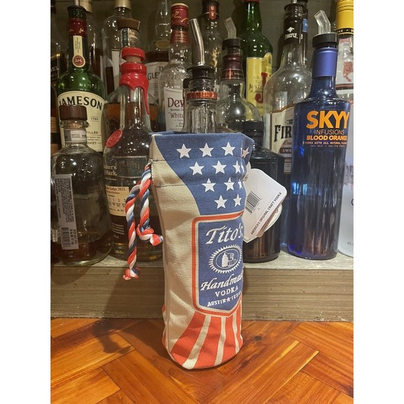 New Titos Bottle Koozie Cloth Collectable Bar ManCave Rare Gift PromoAdvertising - Picture 6 of 8